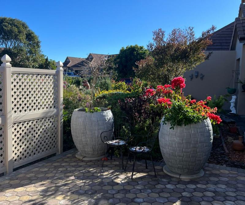 2 Bedroom Property for Sale in Paradise Coast Western Cape